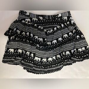 Women’s Tiered Elephant Print Mini Skirt, Small, Black/White, Bethany Mota 🐘